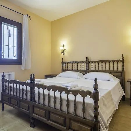 Vila Guzman - Peter *